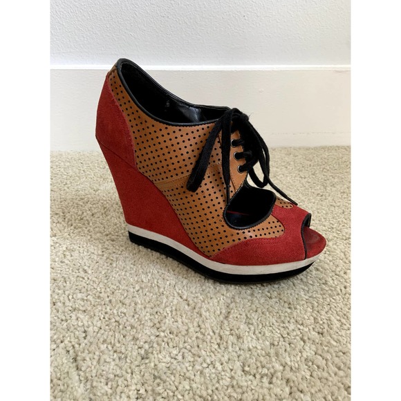 Luxury Rebel Wedges - Picture 1 of 7